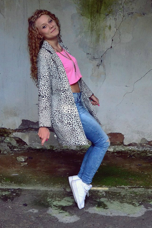 one moment