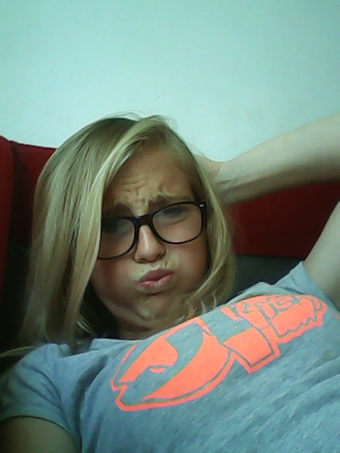 wery hot :\