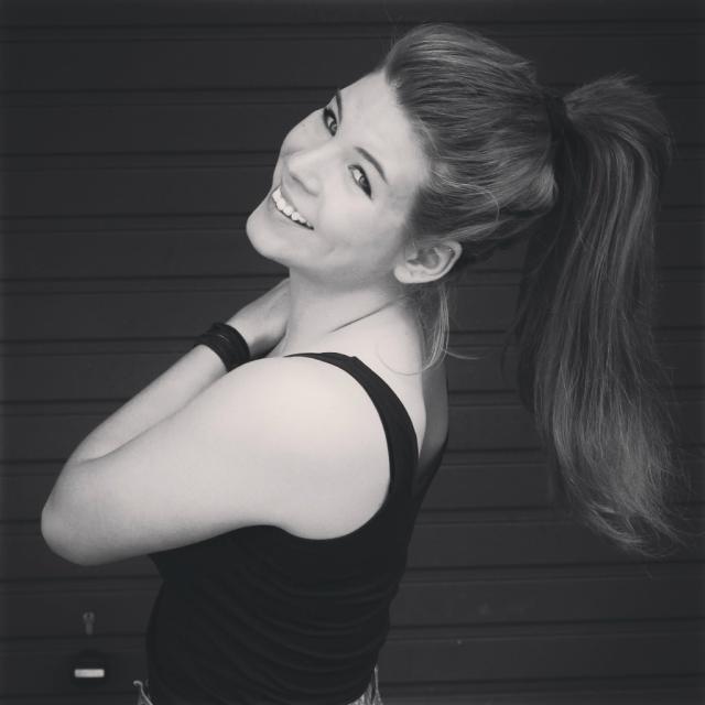 BECAUSE I HAPPY 