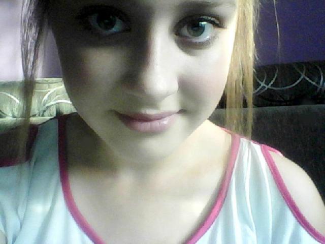 nudy.