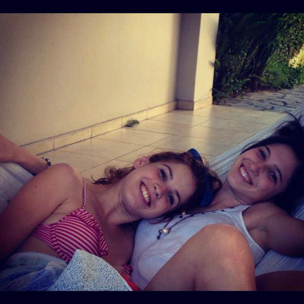 Cande :)