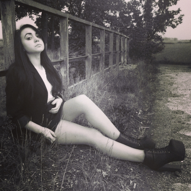 Wpis donttrustx