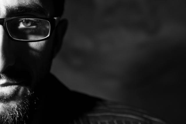 B&W PORTRET