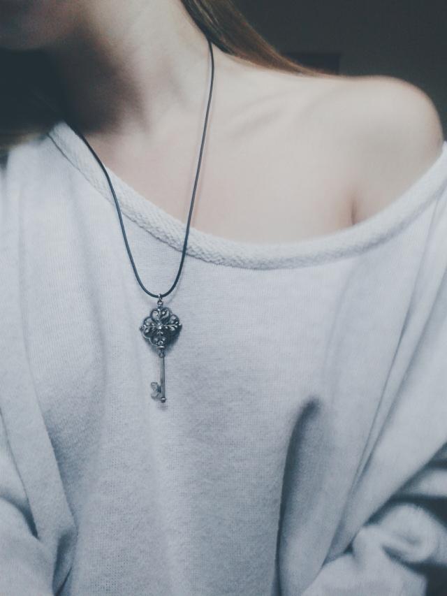 pale