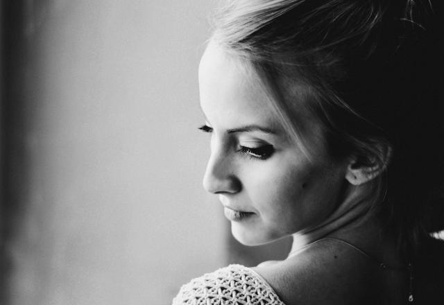 Monia.