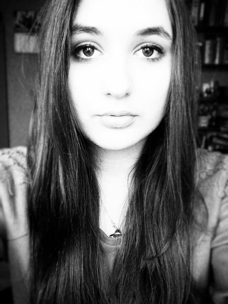 nuda powrcia. >_