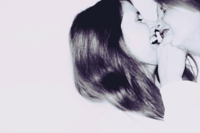 kiss