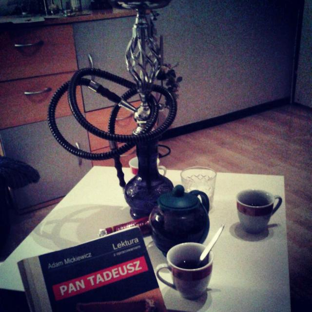 shisha time bitches