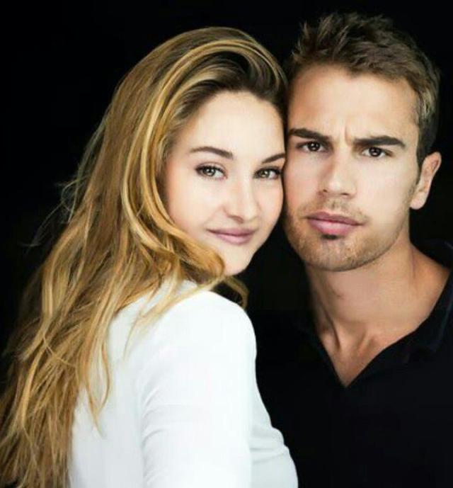 Tris i Four