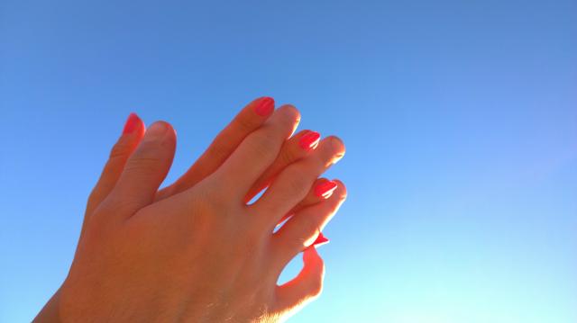 hands.