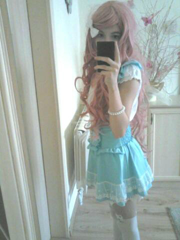 Usami's dress 