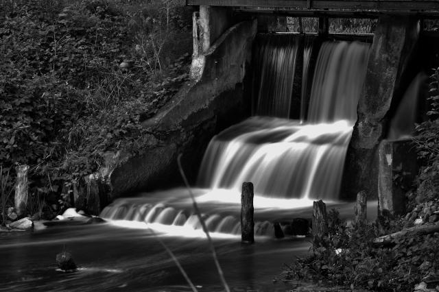 Noc Mleczna woda B&W
