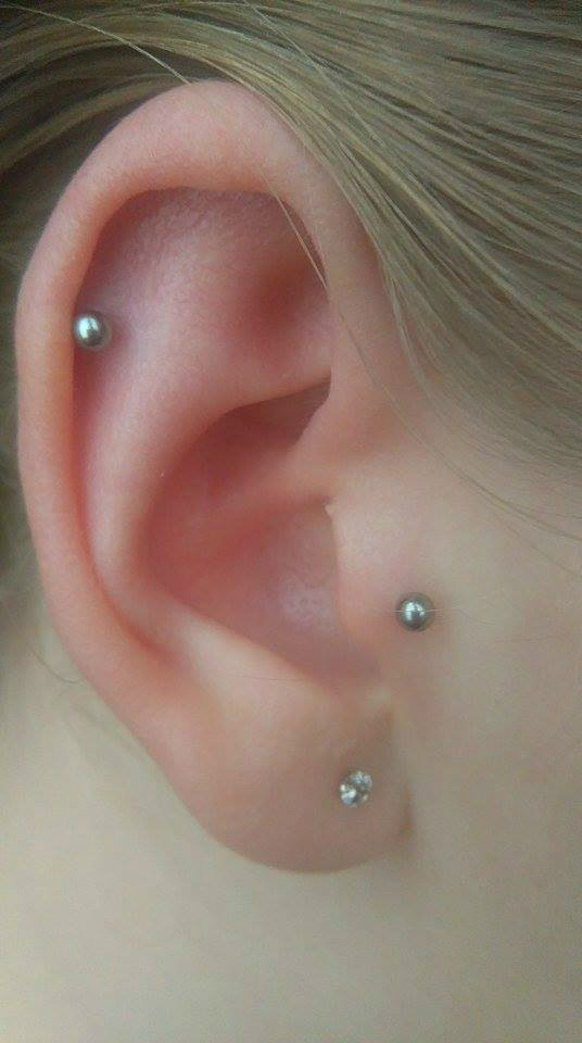 Tragus i helix :)