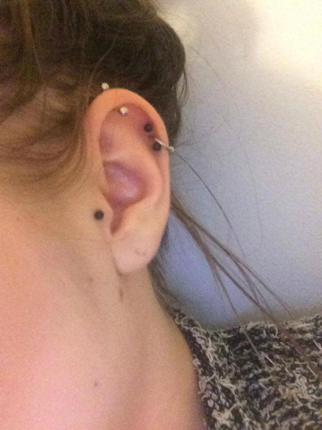 Helix x2, tragus