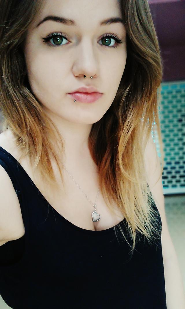 :3