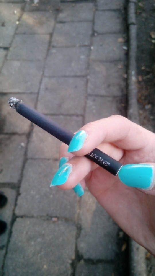 Cigarette