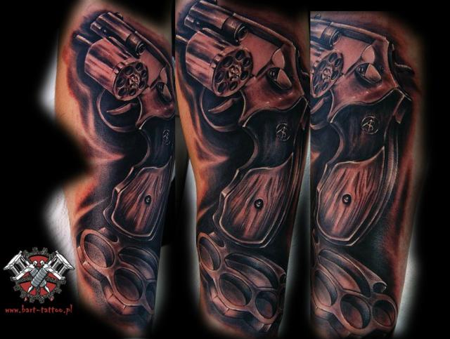 gun tattoo by bart pock