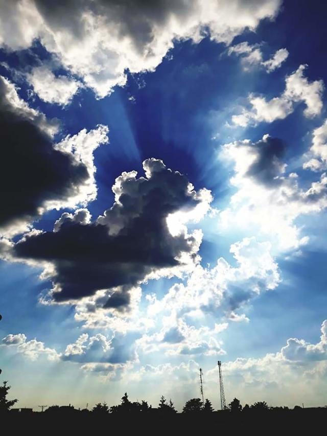 &#128515;